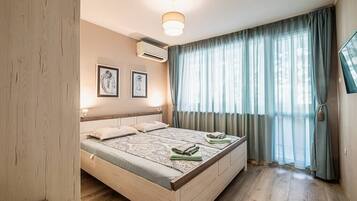 1 bedroom, iron/ironing board, WiFi, bed sheets