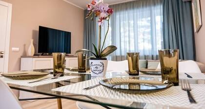 Aquamarine Apartment