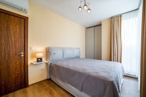 1 Schlafzimmer, Bügeleisen/Bügelbrett, Reisekinderbett, WLAN