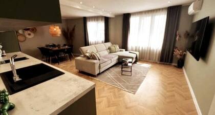 Varna Top Center Luxury Apartment