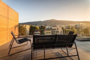 Terrace/patio - Paradise 4bdrm Luxury Apartment with Garage (Sofia)