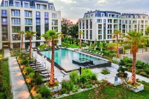 Pool - Seaside Luxury Complex Apartment (Varna)