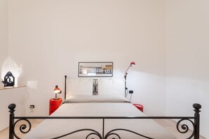 1 chambre, fer et planche Ă repasser, Wi-Fi, draps fournis