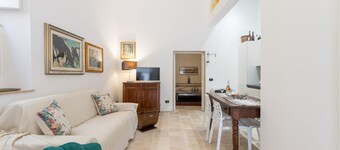 GuestHost - Maison Elodie in Andria