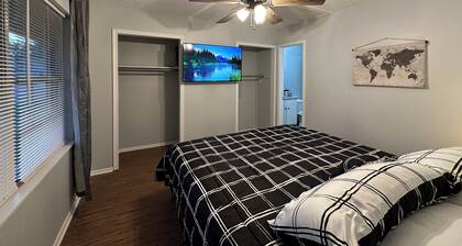 Piney Woods 5 - King Bed