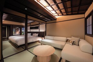 Down duvets, free WiFi