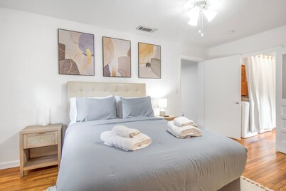 Charming University House!