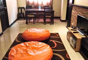 Suíte família | Opções para refeição no quarto