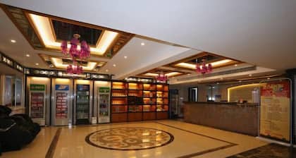 Dongfang Tanggula Hotel (High-speed Railway Station)