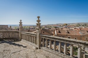 Property grounds - Country House 'Casa Villa Gomez' with Private Terrace, Private Garden and Wi-Fi (Santa Maria Del Campo)