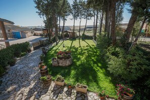 Property grounds - Country House 'Casa Villa Gomez' with Private Terrace, Private Garden and Wi-Fi (Santa Maria Del Campo)