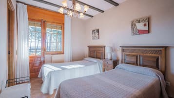 7 soverom, wi-fi (inkludert) og sengetøy