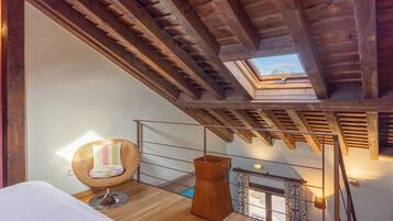 1 slaapkamer, een strijkplank/strijkijzer, gratis wifi, beddengoed