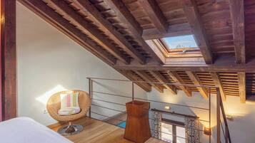 1 slaapkamer, een strijkplank/strijkijzer, gratis wifi, beddengoed