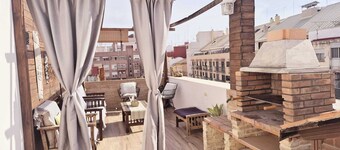 Holiday Home 'Oasis De Valencia' with Private Terrace, Wi-Fi and Air Conditioning