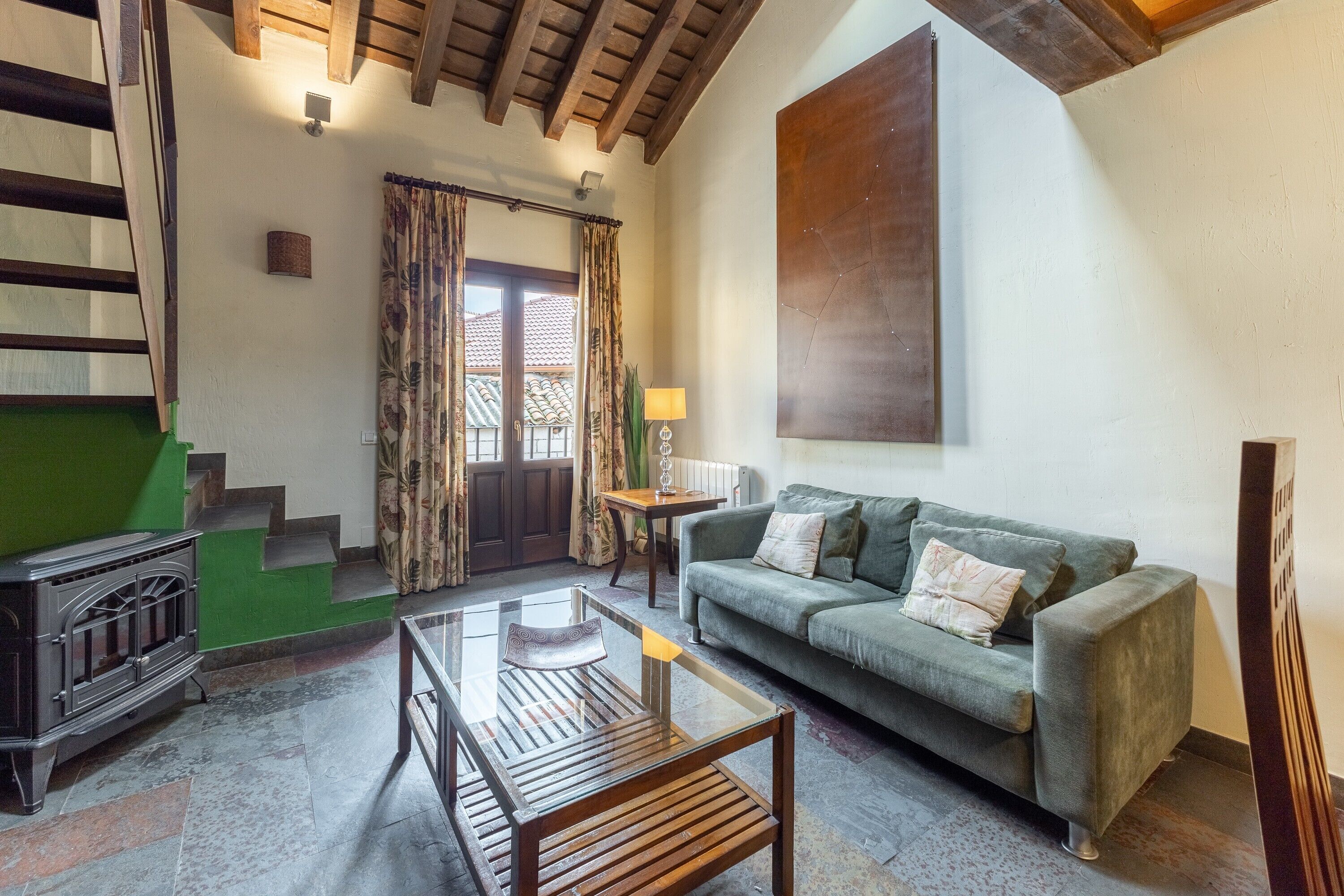 TV, fireplace, DVD player, stereo