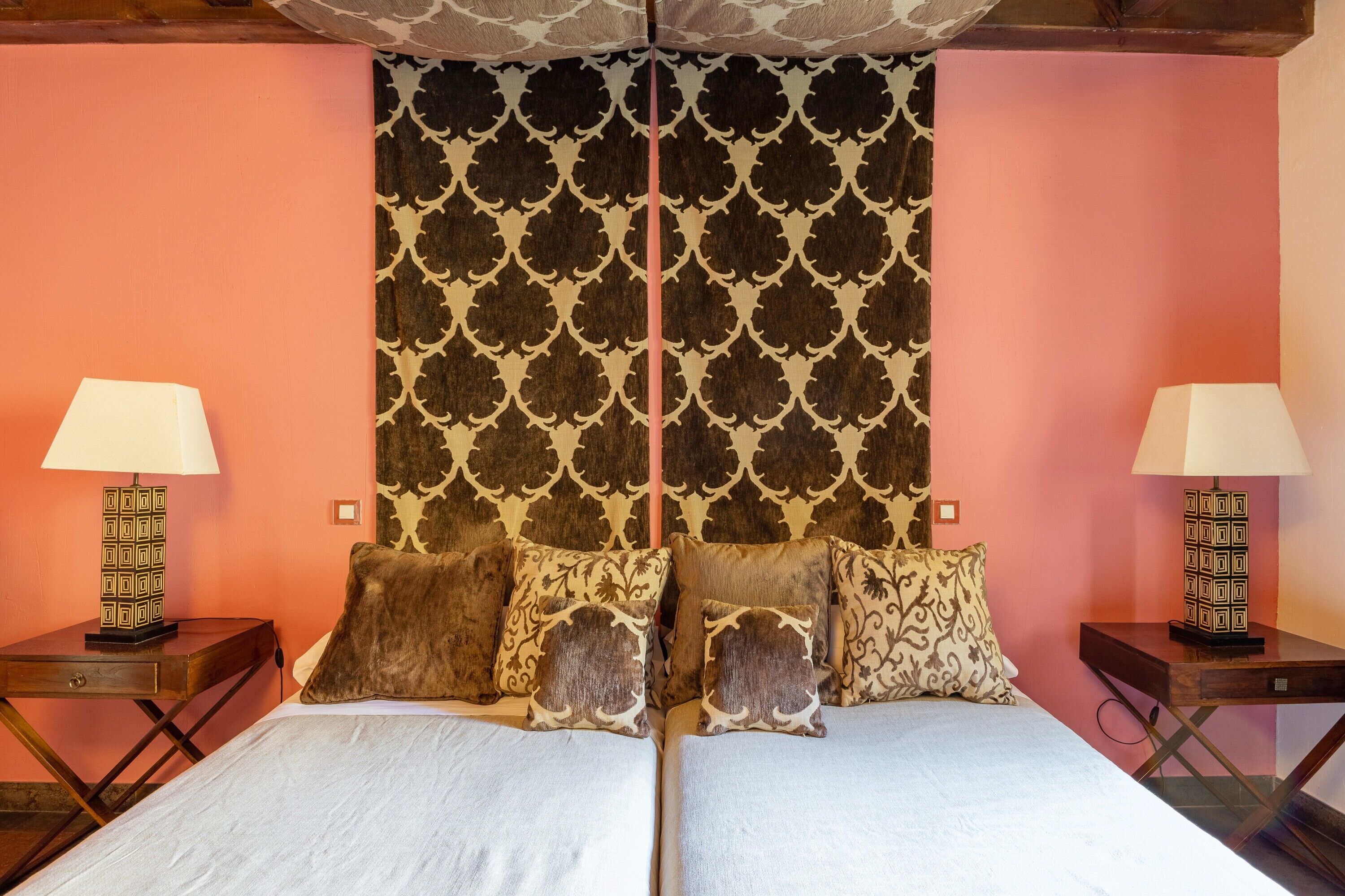 2 slaapkamers, een strijkplank/strijkijzer, gratis wifi, beddengoed