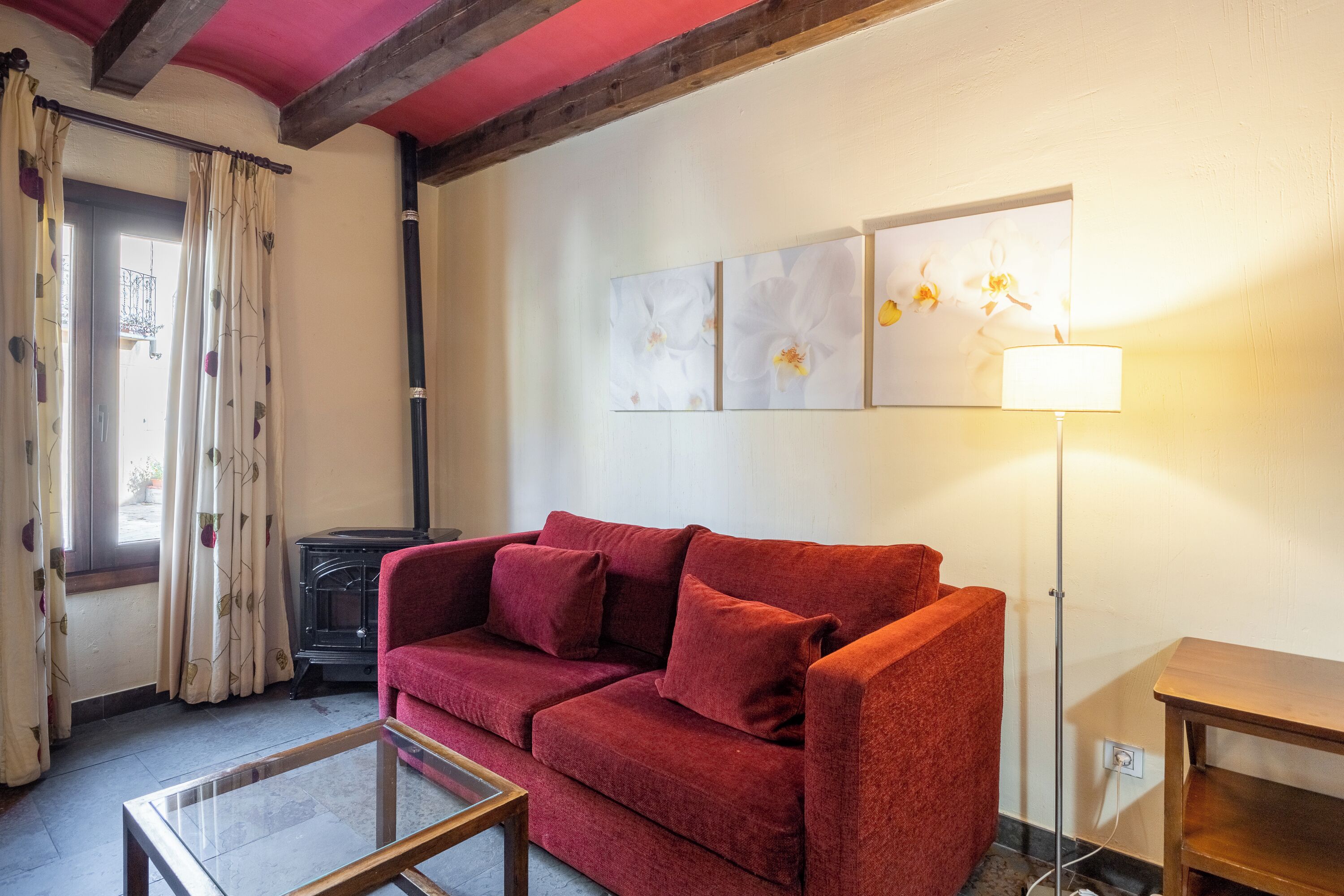 TV, fireplace, DVD player, stereo