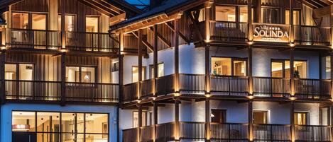 المنشأة من الخارج