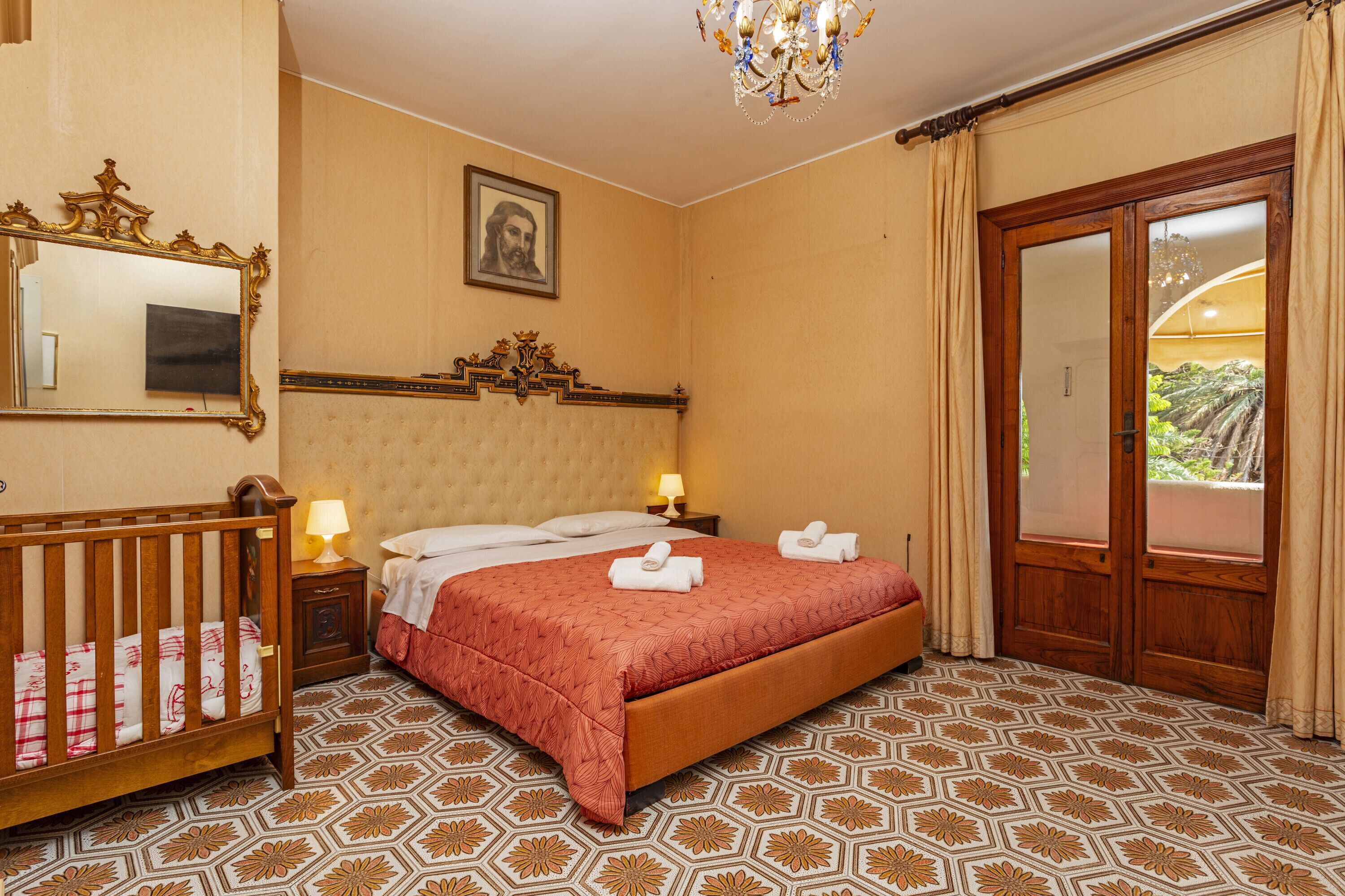 7 camere, ferro/asse da stiro, Wi-Fi gratuito, lenzuola