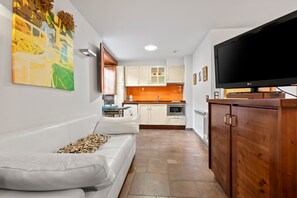 Televisie en een open haard