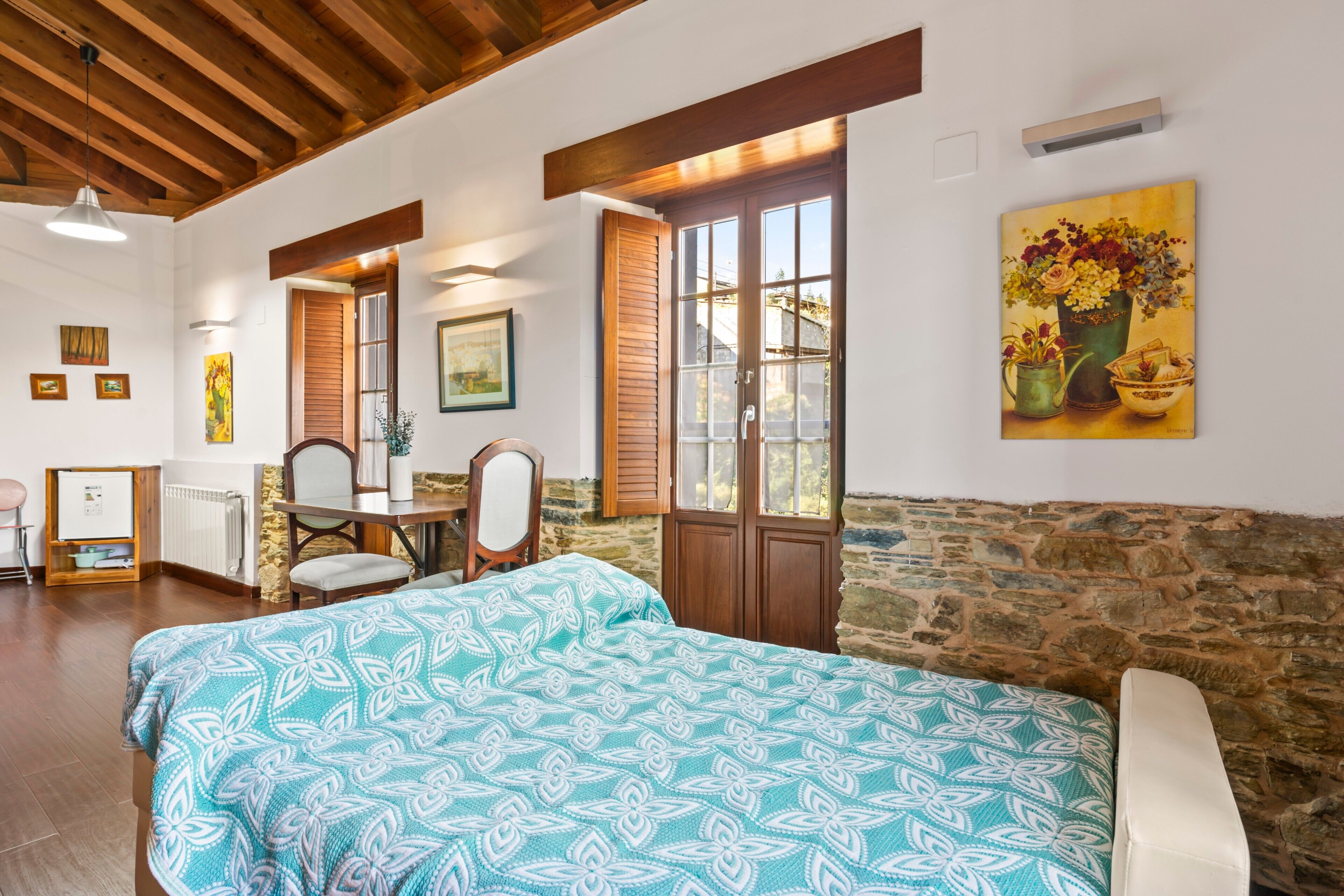 2 soverom, wi-fi (inkludert) og sengetøy