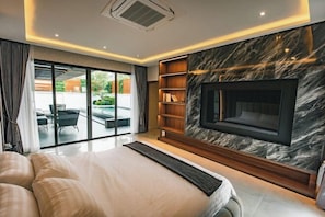 Cots/infant beds - Astro Luxury: 4-6 beds Ultra Luxury Pool Villa with Daily Cleaning (Pattaya)