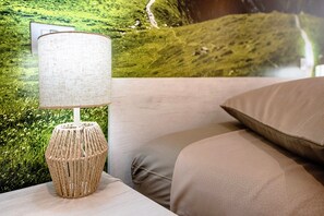 1 bedroom, free WiFi, bed sheets - Room 'Camera Mountain' with Mountain View, Private Terrace and Wi-Fi (Soprazocco)