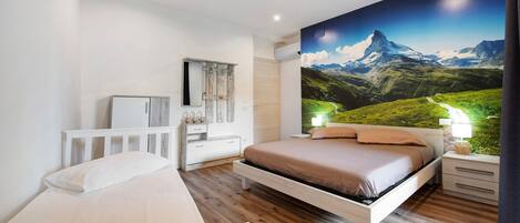 1 室のベッドルーム、WiFi (無料)、ベッドシーツ