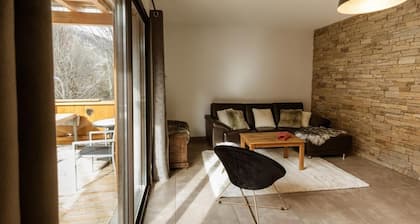 Apartment 'Chalet Lova' with Mountain View, Private Terrace and Wi-Fi