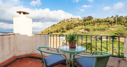 Country House 'Casa Lino' with Mountain View, Private Terrace and Wi-Fi