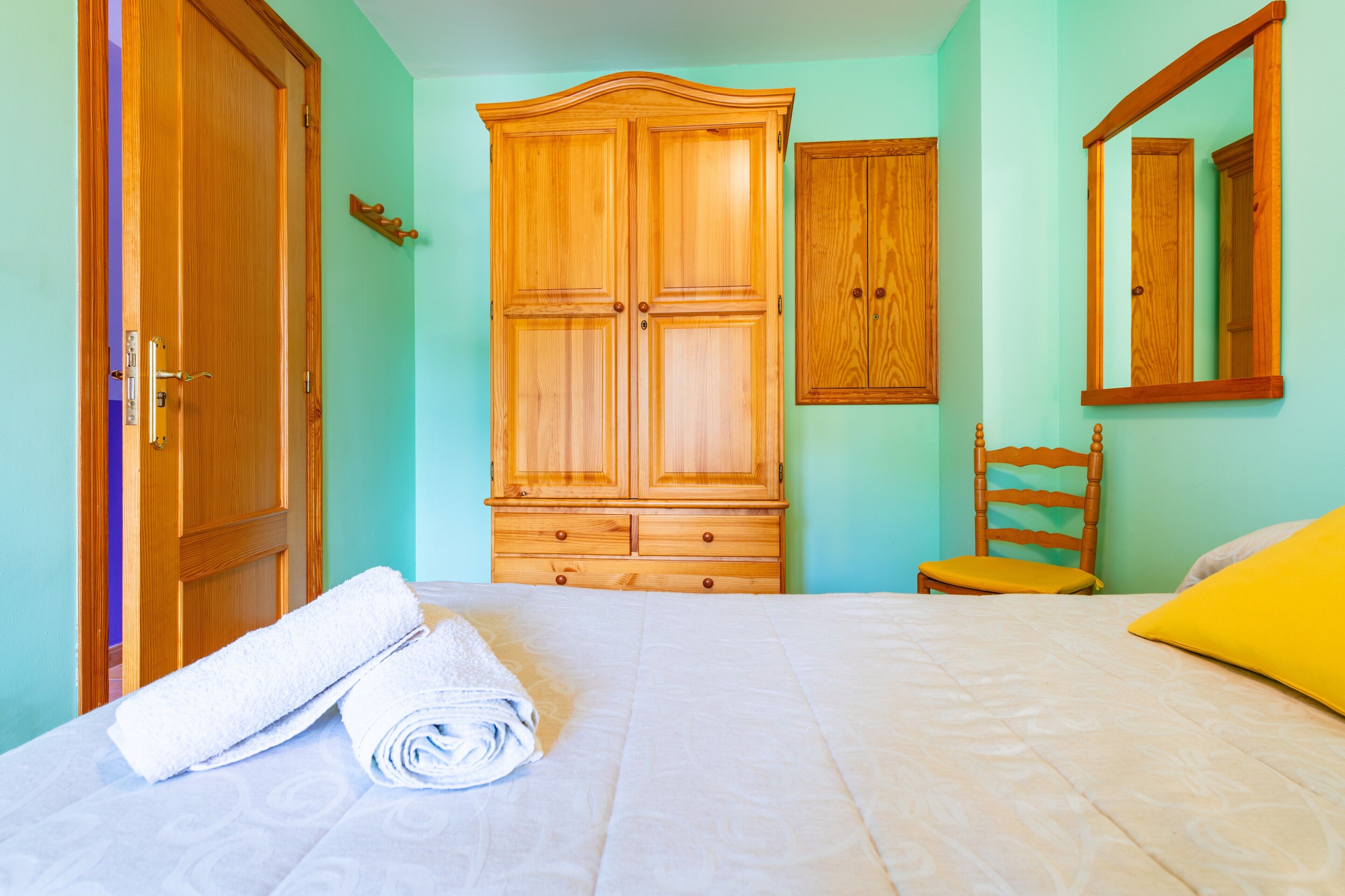 4 camere, Wi-Fi gratuito, lenzuola