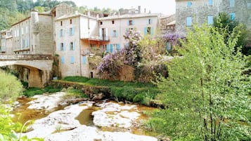 Overnatningsstedets område