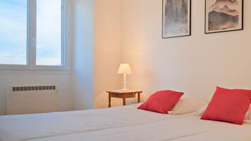 2 soveværelser, skrivebord, strygejern/strygebræt, gratis Wi-Fi