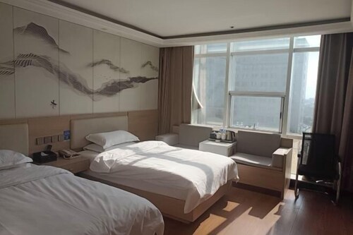 Xinlong Hotel