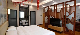 Xinlong Hotel