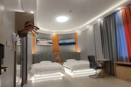 Jinyang Grain Trade Hotel