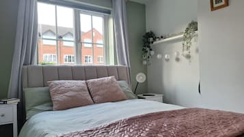 1 bedroom, WiFi, bed sheets