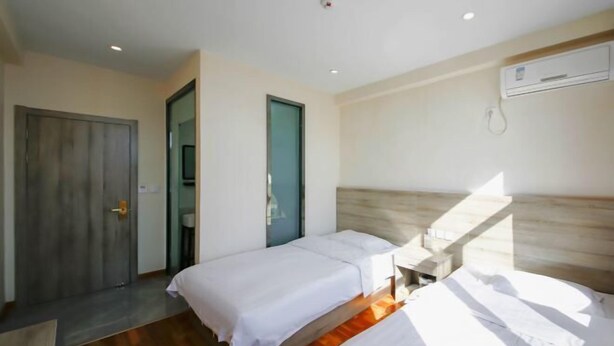 Unclassified image, 1 of 16, button - Xinghe Jinjiang Business Hotel (Xinghe)