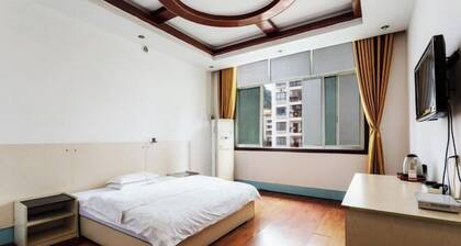 Debao Hongshanyuan Hotel