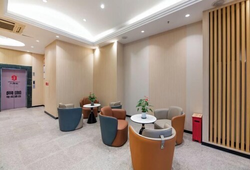 Home Inn Plus Hotel