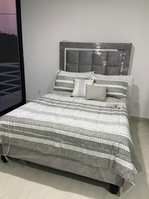 5 Schlafzimmer, WLAN, Bettwäsche