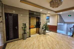 Unclassified image, 5 of 16, button - Ximucuo Hotel (Jigzhi)
