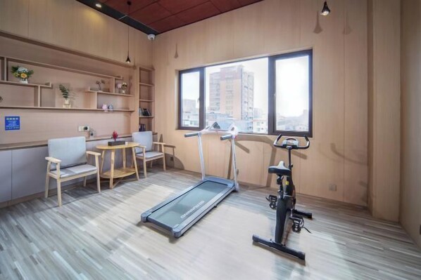 Gym - Dongsheng Hotel (Puning)