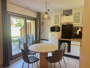 雪櫃、洗碗機、廚房用具/餐具/器皿