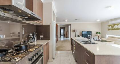 Elegant 4BR Villa with 3 Living Rooms in PointCook