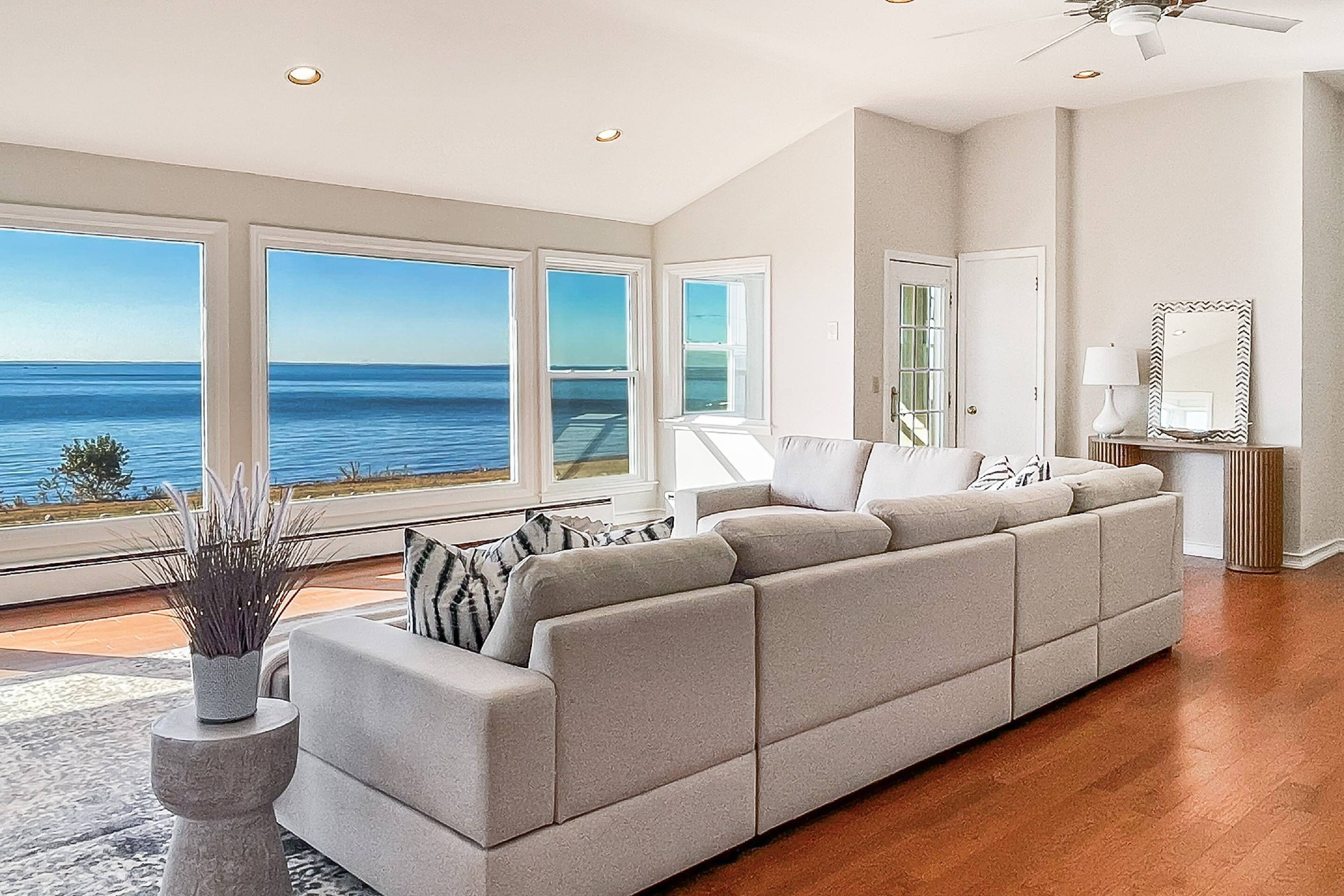 TV connectée, espaces bureaux