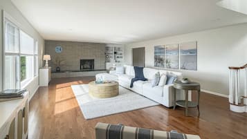 智能电视、办公室