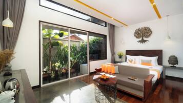 Suite with Bathtub and Terrace | Room amenity