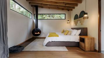 4 bedrooms, WiFi, bed sheets